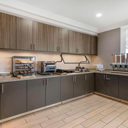 Hilton Garden Inn Portland Airport Екстер'єр фото