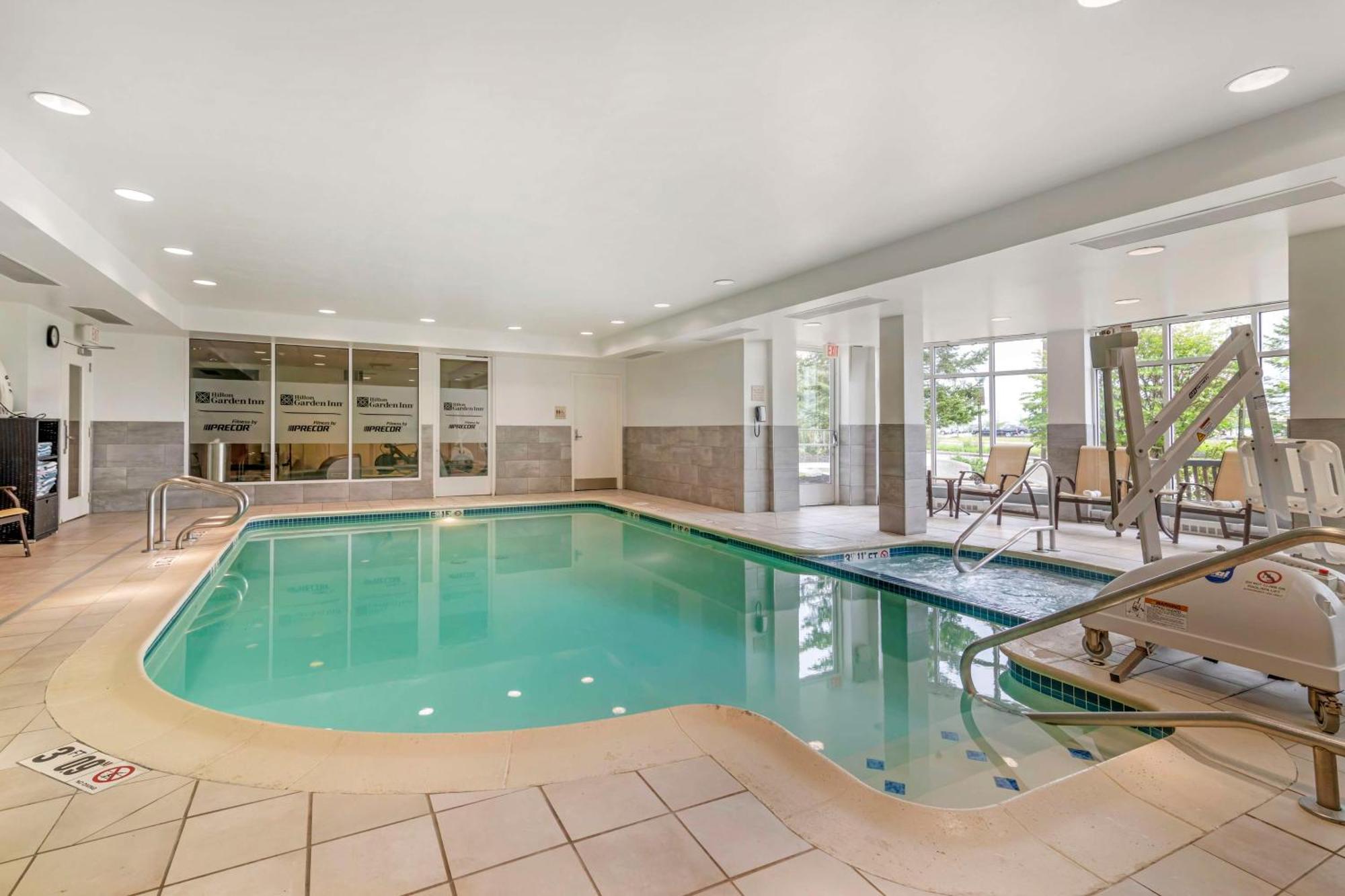 Hilton Garden Inn Portland Airport Екстер'єр фото
