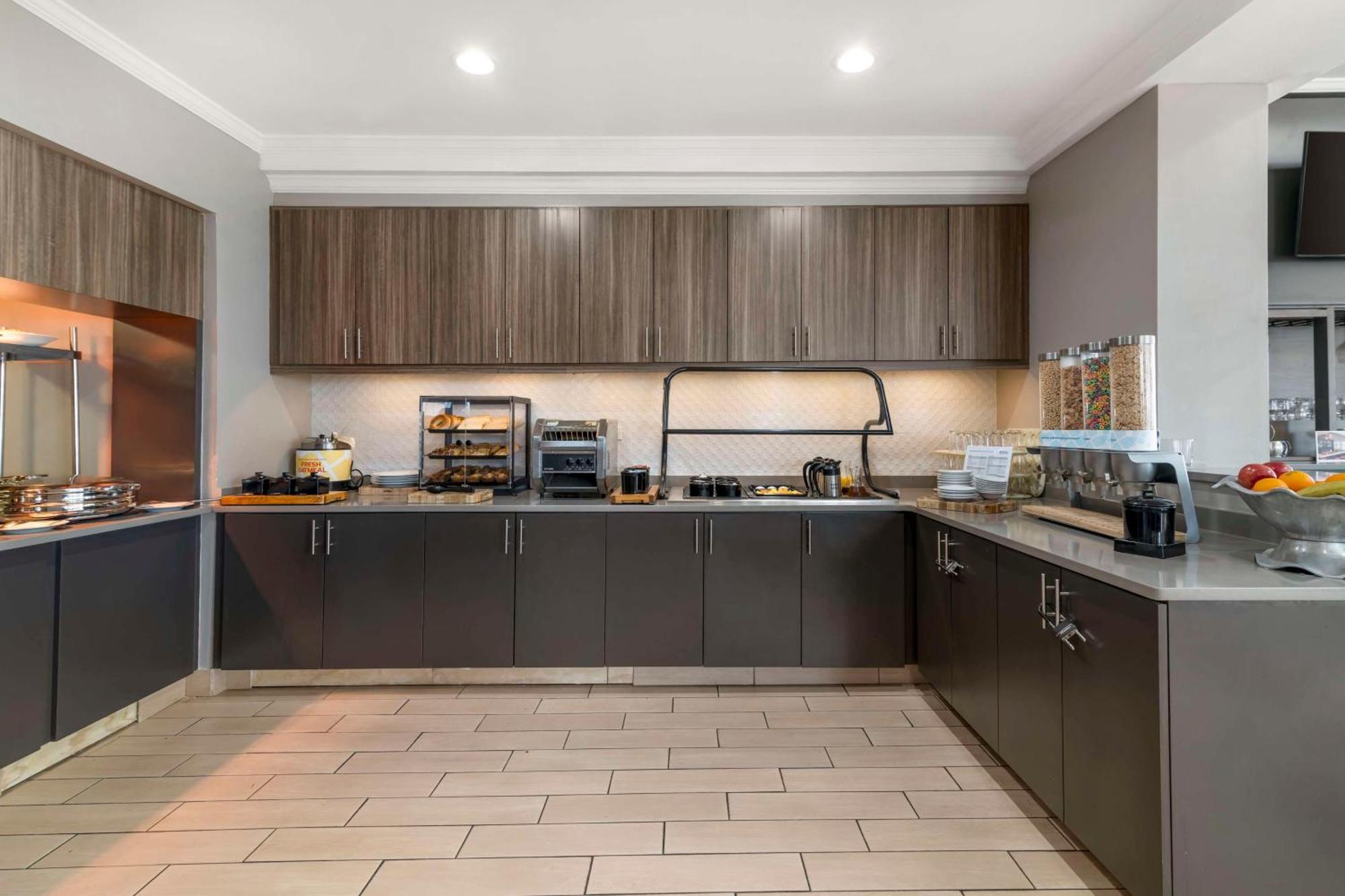 Hilton Garden Inn Portland Airport Екстер'єр фото