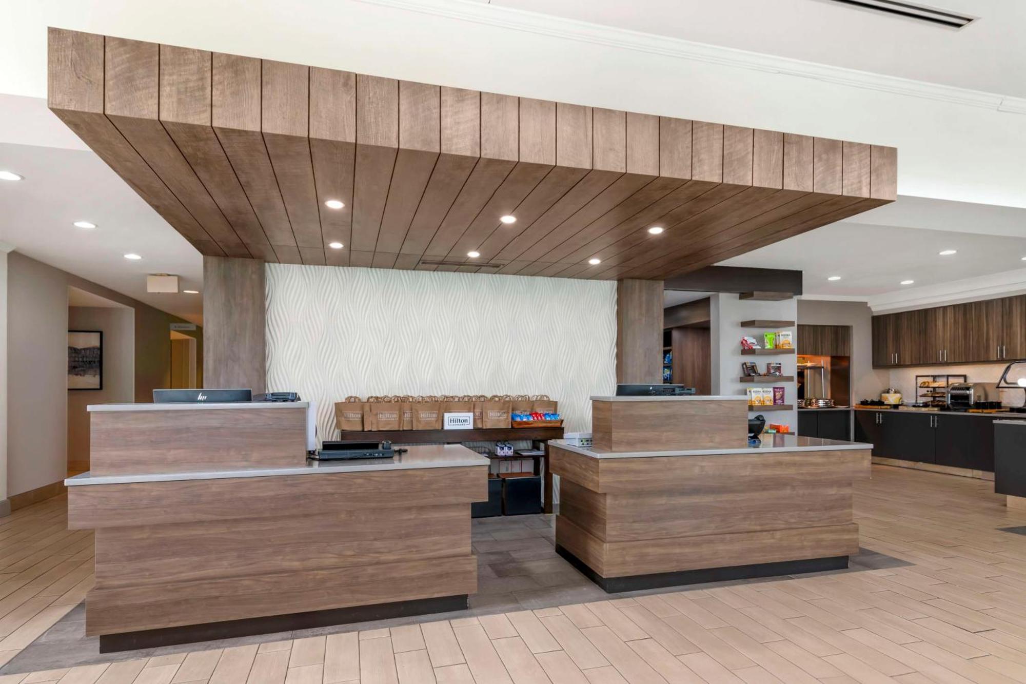 Hilton Garden Inn Portland Airport Екстер'єр фото