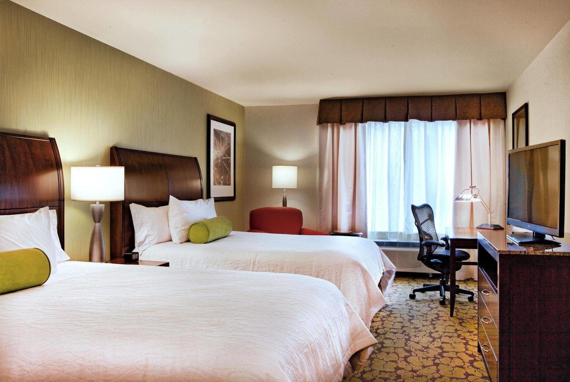Hilton Garden Inn Portland Airport Екстер'єр фото